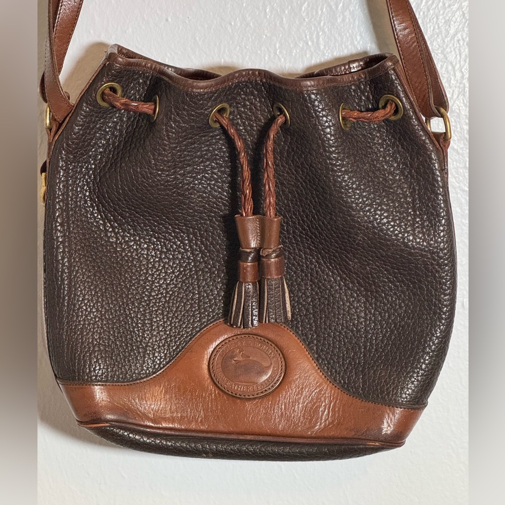 Vintage Dooney & Bourke Chocolate Brown Drawstring Sling Bucket Purse A7 067287